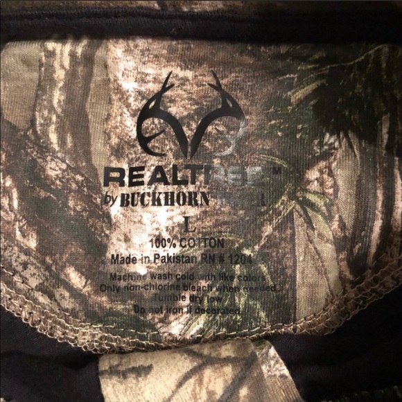 Realtree By Buckhorn River Camouflage Trim Shirt - Picture 5 of 7